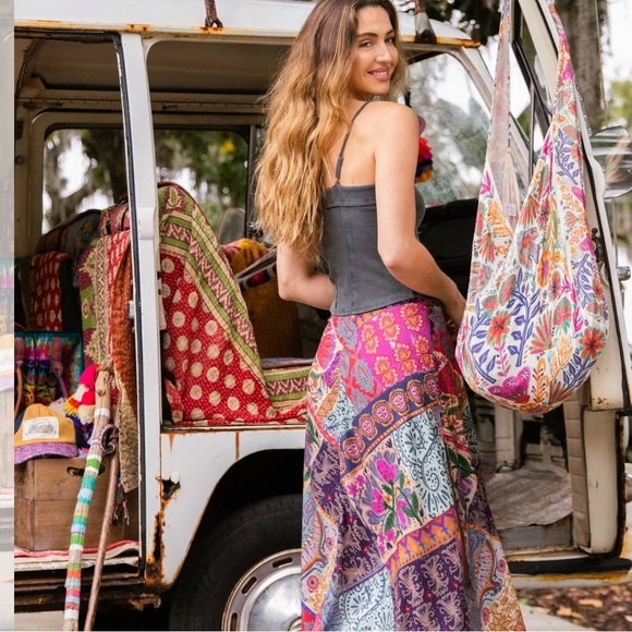 SouthernLeeChic LIVE! ❤️ LIKE THIS LISTING TO BE NOTIFIED OF MY LIVE SHOW! - Picture 5 of 12